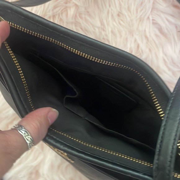 Cross body coach purse - Picture 3 of 3